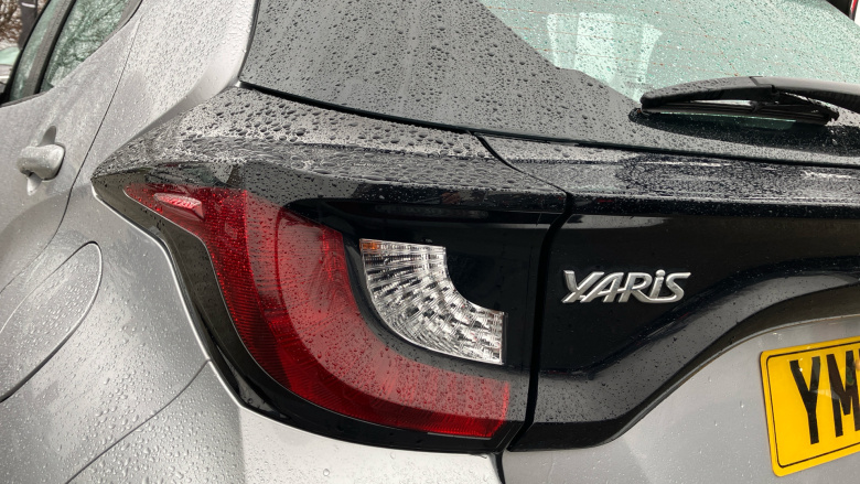 Toyota Yaris 1.5 Hybrid Icon 5dr CVT Hybrid Hatchback